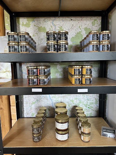 Poissons Des Temps, Marché Alimentaire à Farges-lès-Mâcon